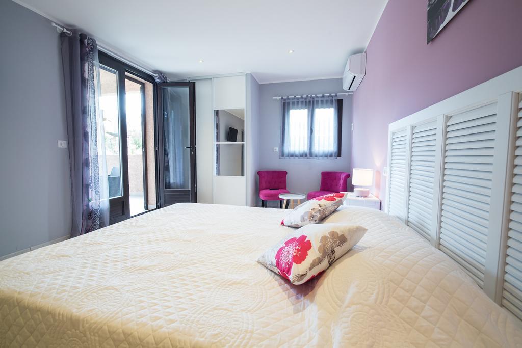 Bed and Breakfast U Fornu Patrimonio Exterior foto